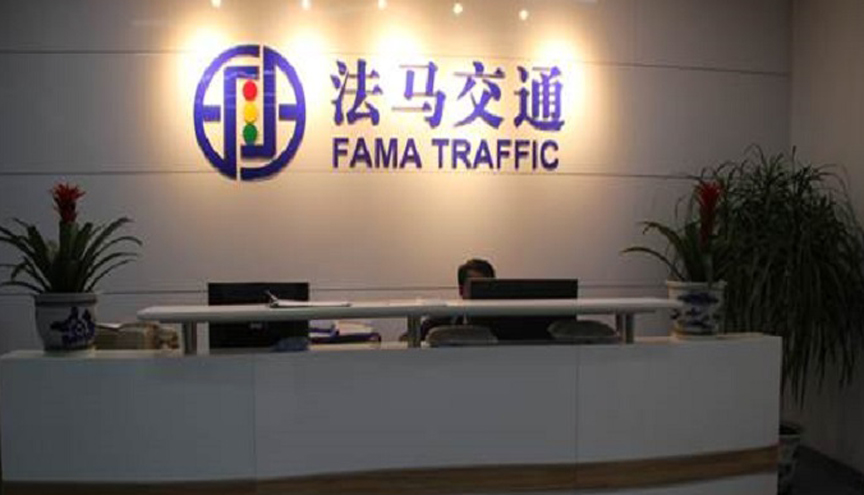 Lampu Isyarat Baharu di Santa Clara Membuat Pemandu Bingung